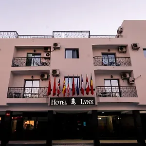 Lynx فندق